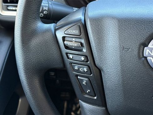 Used 2023 Nissan Frontier SV w/ Technology Package image 32