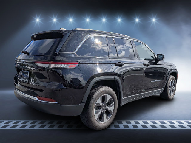 Used 2024 Jeep Grand Cherokee Limited 4xe AWD/4WD image 3