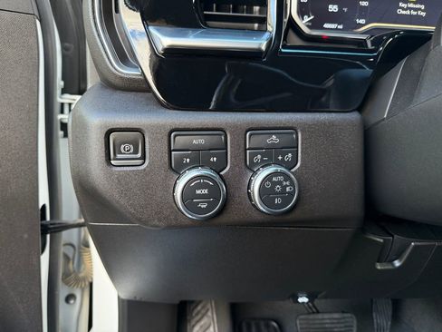Used 2022 GMC Sierra 1500 Elevation AWD/4WD image 46