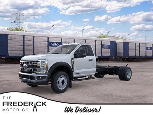 New 2026 Ford F550 2WD Regular Cab Super Duty image 1