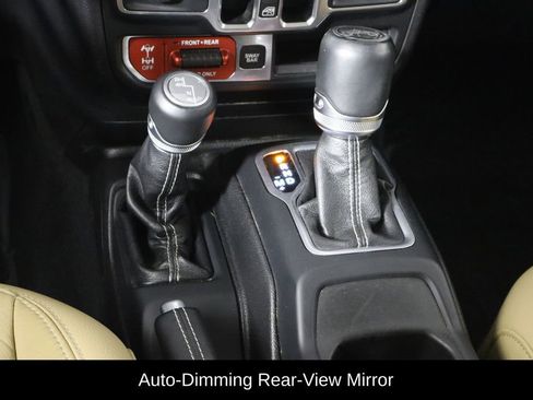 Used 2018 Jeep Wrangler Unlimited Rubicon AWD/4WD image 27