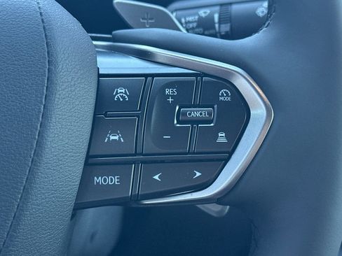 Certified 2025 Lexus RZ 300e w/ Accessory Package (2T) image 31