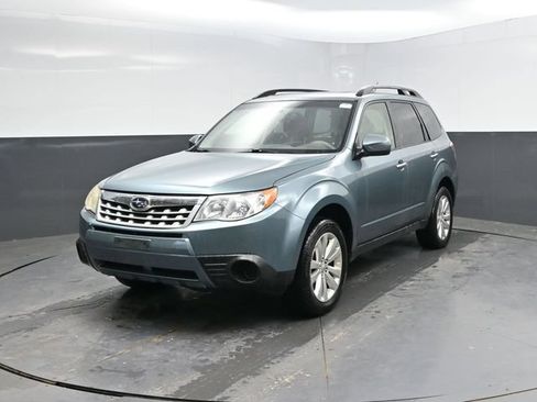 Used 2012 Subaru Forester 2.5X Premium AWD/4WD image 6