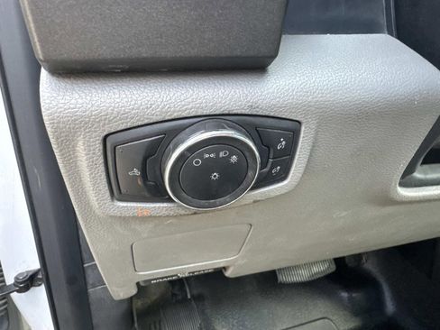 Used 2018 Ford F250 XL w/ Power Equipment Group image 20