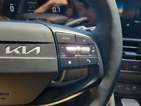 New 2026 Kia Sportage EX FWD image 27