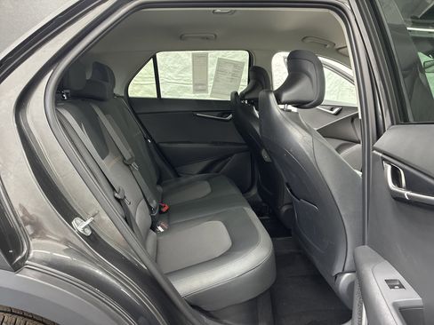 Certified 2023 Kia Niro LX FWD image 9