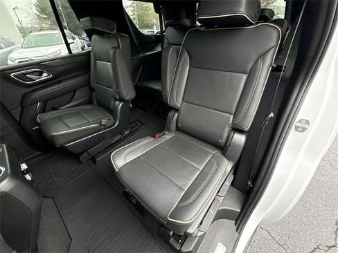 Used 2023 GMC Yukon SLT image 22