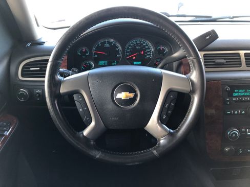 Used 2013 Chevrolet Avalanche LS image 14