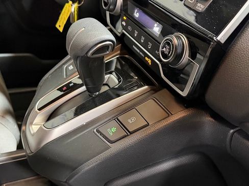 Used 2020 Honda CR-V LX image 18