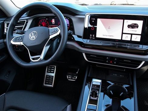 New 2026 Volkswagen Atlas Peak Edition image 26