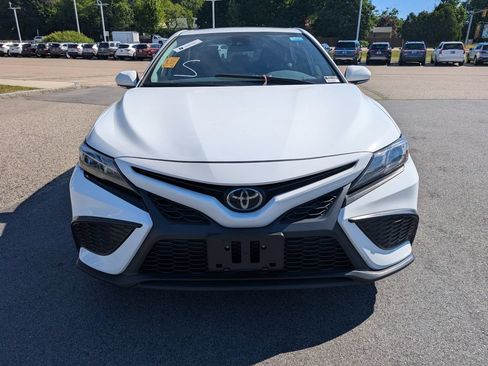 Used 2024 Toyota Camry SE w/ Cold Weather Package AWD/4WD image 9