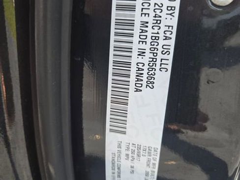 Used 2023 Chrysler Pacifica Touring-L FWD image 22