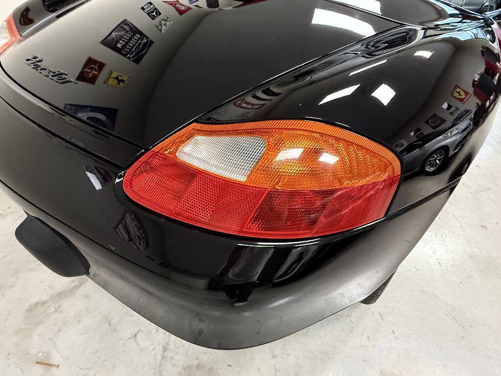 Used 1999 Porsche Boxster RWD image 18