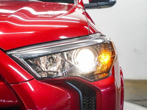 Used 2019 Toyota 4Runner TRD Off-Road Premium image 7