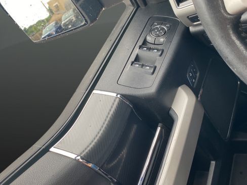 Used 2018 Ford F150 Lariat w/ Equipment Group 502A Luxury AWD/4WD image 22