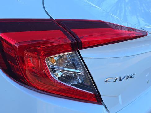 Used 2016 Honda Civic EX-T image 34