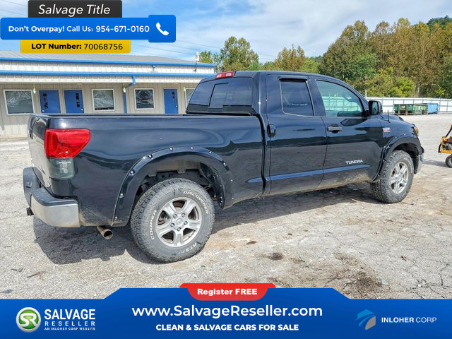 Used 2011 Toyota Tundra 4x4 Double Cab w/ Tow Pkg image 4