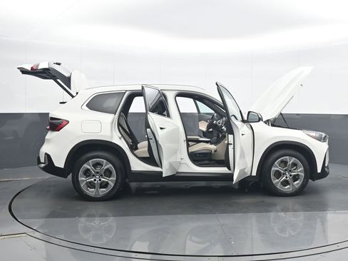 Used 2023 BMW X1 xDrive28i w/ Convenience Package AWD/4WD image 36