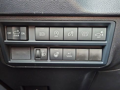 New 2026 Toyota Tundra SR5 image 11