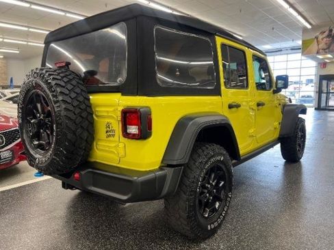 Used 2023 Jeep Wrangler Unlimited w/ Cold Weather Group AWD/4WD image 6