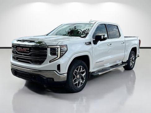 Used 2022 GMC Sierra 1500 SLT w/ SLT Premium Plus Package AWD/4WD image 7