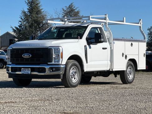 New 2026 Ford F250 XL w/ XL Chrome Package image 8