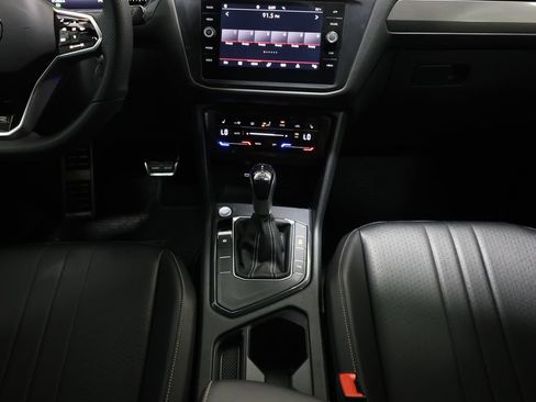 Used 2022 Volkswagen Tiguan SE R-Line FWD image 20