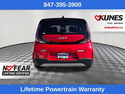 Used 2025 Kia Soul LX w/ LX Technology Package FWD image 6