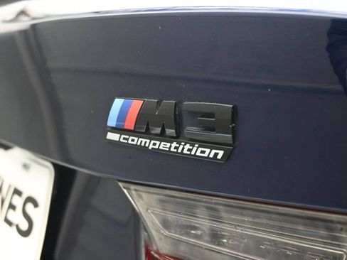 Used 2022 BMW M3 Competition w/ M Carbon Exterior Package AWD/4WD image 9