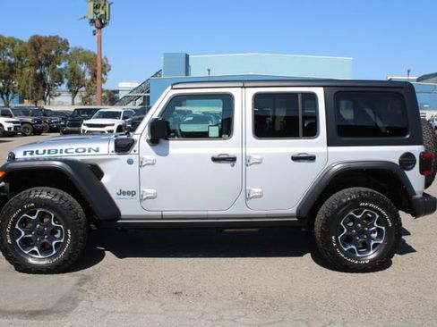 Used 2023 Jeep Wrangler Unlimited Rubicon 4xe AWD/4WD image 7