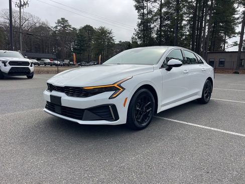 Certified 2025 Kia K5 LXS image 2