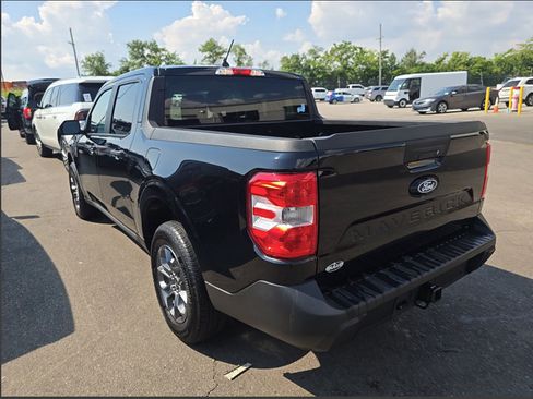 Used 2025 Ford Maverick XLT FWD image 3