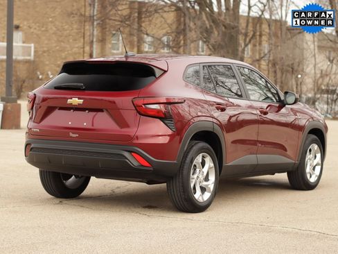 Used 2024 Chevrolet Trax LS w/ LS Convenience Package image 7