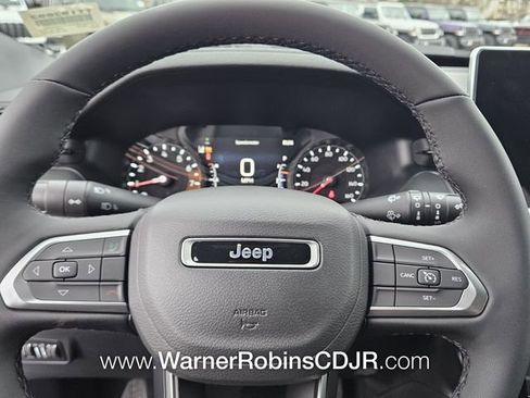 New 2026 Jeep Compass Latitude image 22