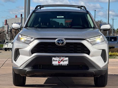 New 2025 Toyota RAV4 XLE image 10