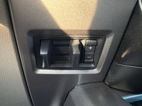 Used 2018 Ford F150 XLT w/ Equipment Group 302A Luxury AWD/4WD image 47