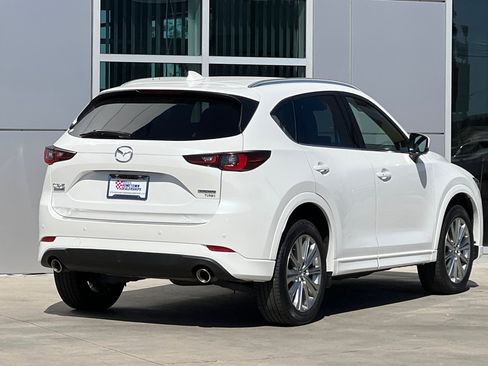 Used 2022 MAZDA CX-5 Signature image 4