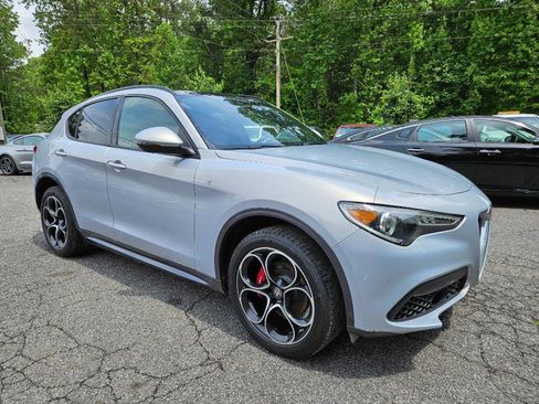 Used 2022 Alfa Romeo Stelvio Ti w/ Active Assist Plus Package image 16