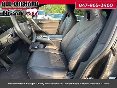 Used 2025 BMW iX xDrive50 w/ Convenience Package AWD/4WD image 12