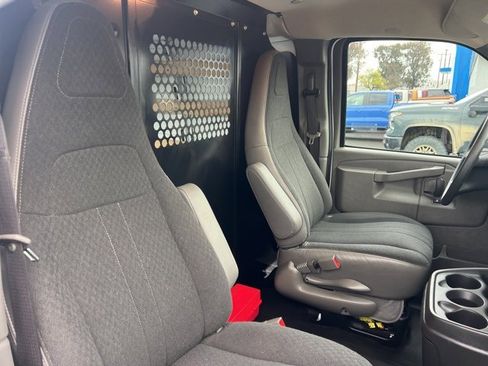 Used 2024 Chevrolet Express 2500 w/ Driver Convenience Package image 20