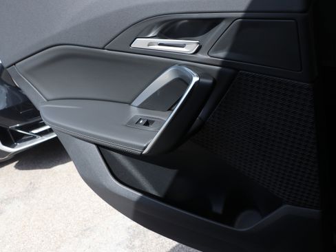 Certified 2025 BMW X1 xDrive28i w/ M Sport Package image 33