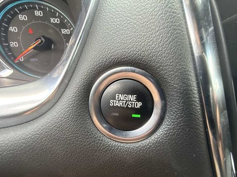 Certified 2023 Chevrolet Traverse LT FWD image 16