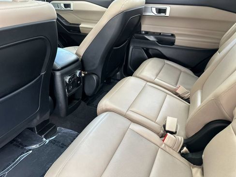 Certified 2020 Ford Explorer Limited w/ Class III Trailer Tow Package AWD/4WD image 11