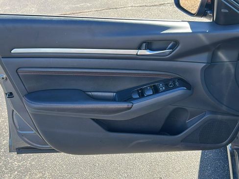 Used 2023 Nissan Altima 2.5 SR image 7