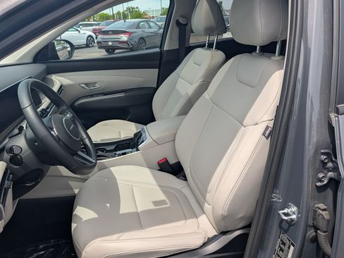 Certified 2025 Hyundai Tucson SEL AWD/4WD image 10