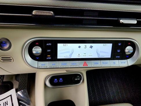 Used 2023 Genesis GV60 Advanced AWD/4WD image 18