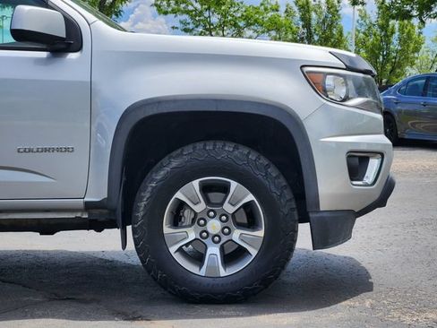 Used 2017 Chevrolet Colorado Z71 AWD/4WD image 8