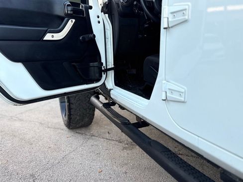 Used 2017 Jeep Wrangler Unlimited Sport image 26