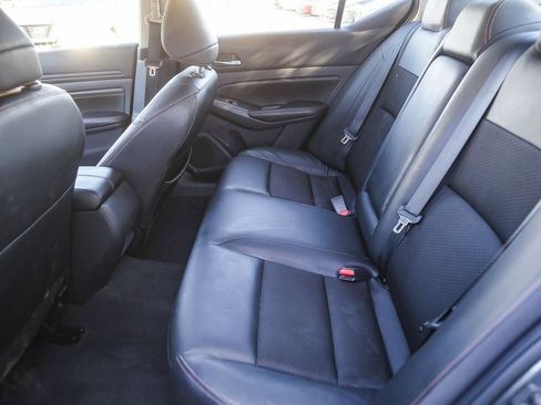 Used 2022 Nissan Altima 2.5 SR image 17