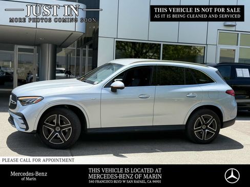 Used 2025 Mercedes-Benz GLC 350e 4MATIC image 4